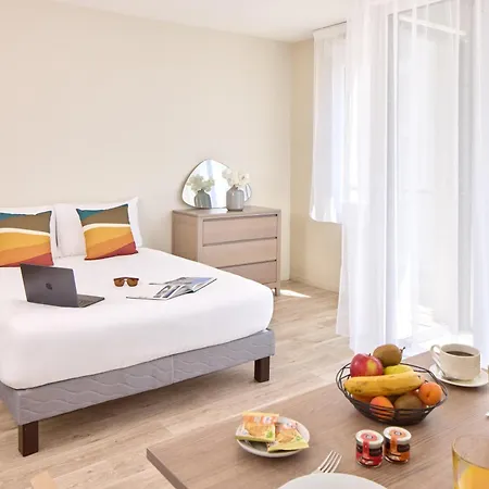 Zenitude Hôtel-résidences Les Docks 3* Le Havre